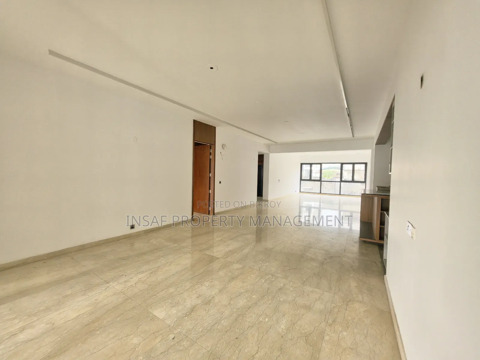4 Bedroom Apartment in Baridhara for Sale in Baridhara