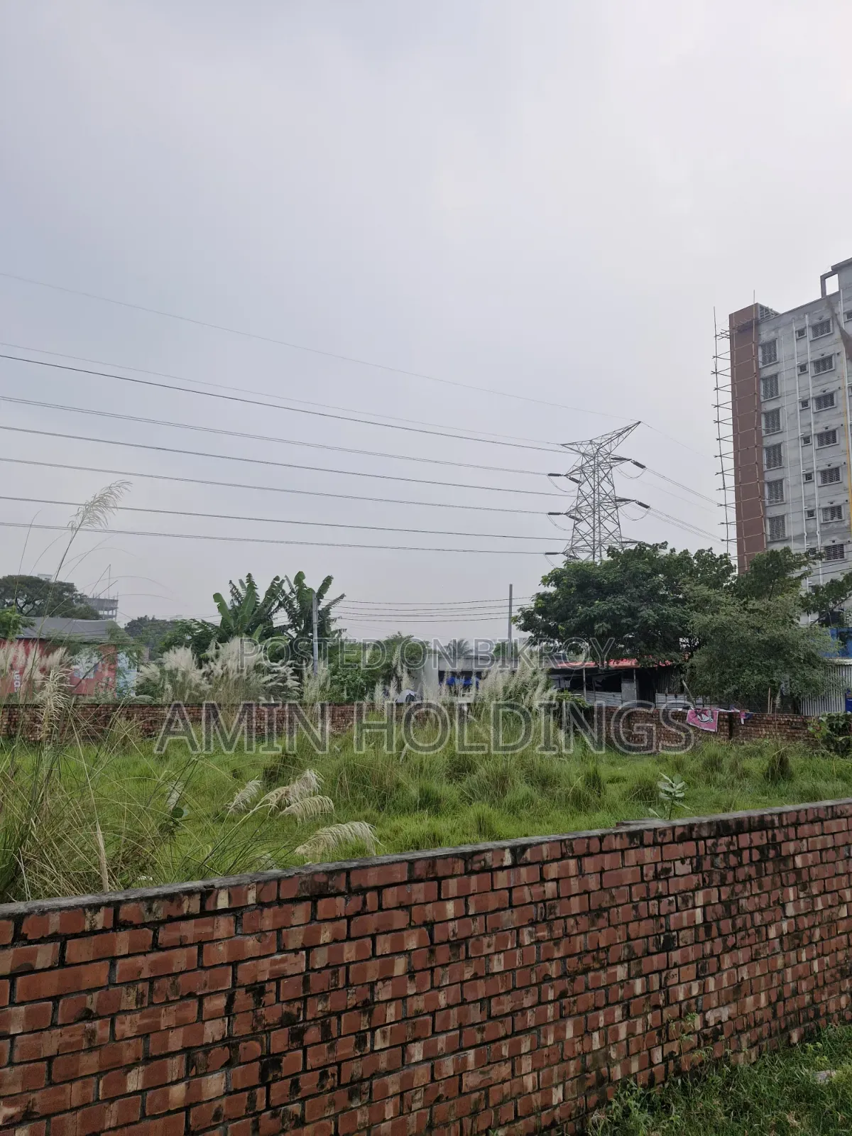 7.75 katha corner plot for sale at Road No. 5, Block K, Aftabnagar in Aftab Nagar