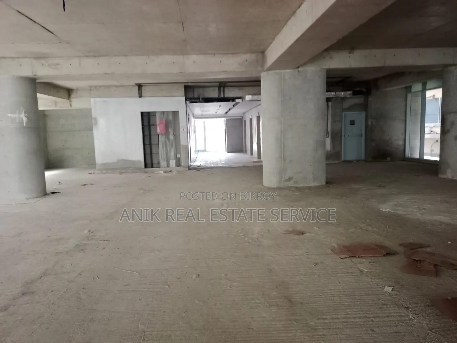 Commercial 3000 SFT Office Space Rent at Banani in Gulshan