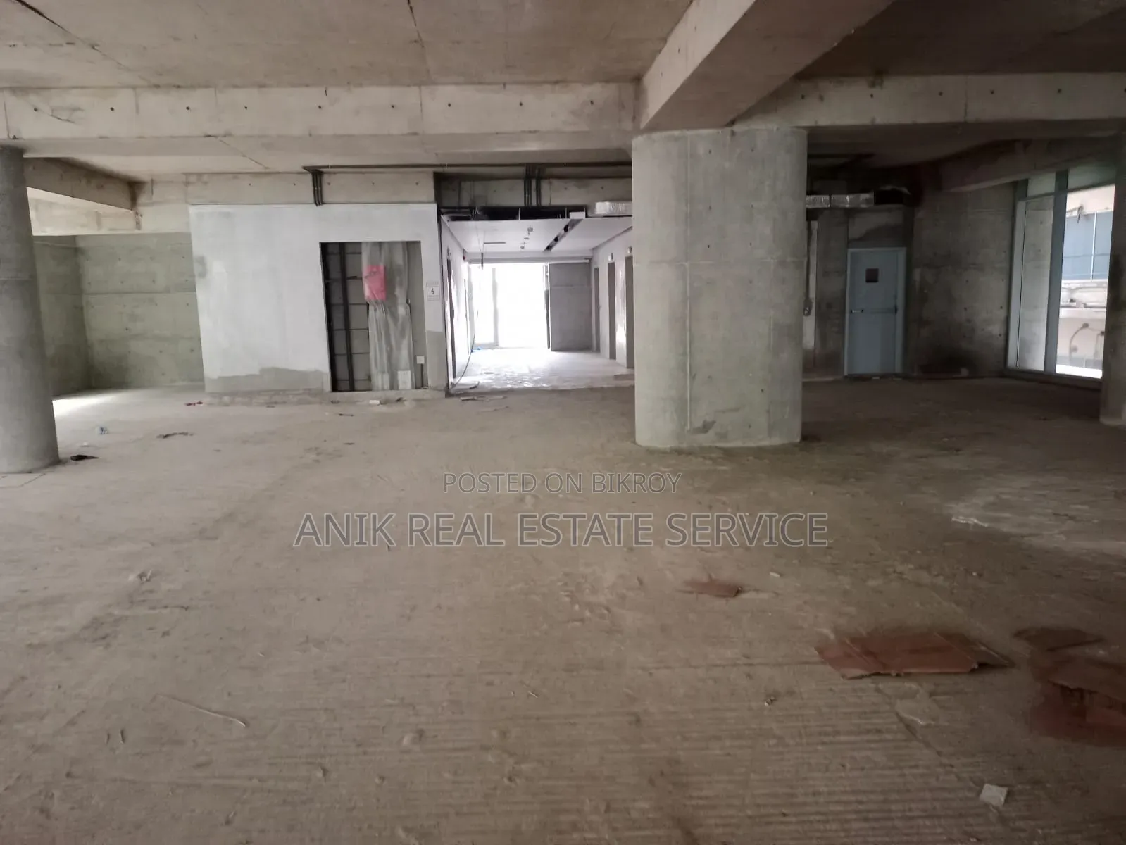 Commercial 3000 SFT Office Space Rent at Banani in Gulshan