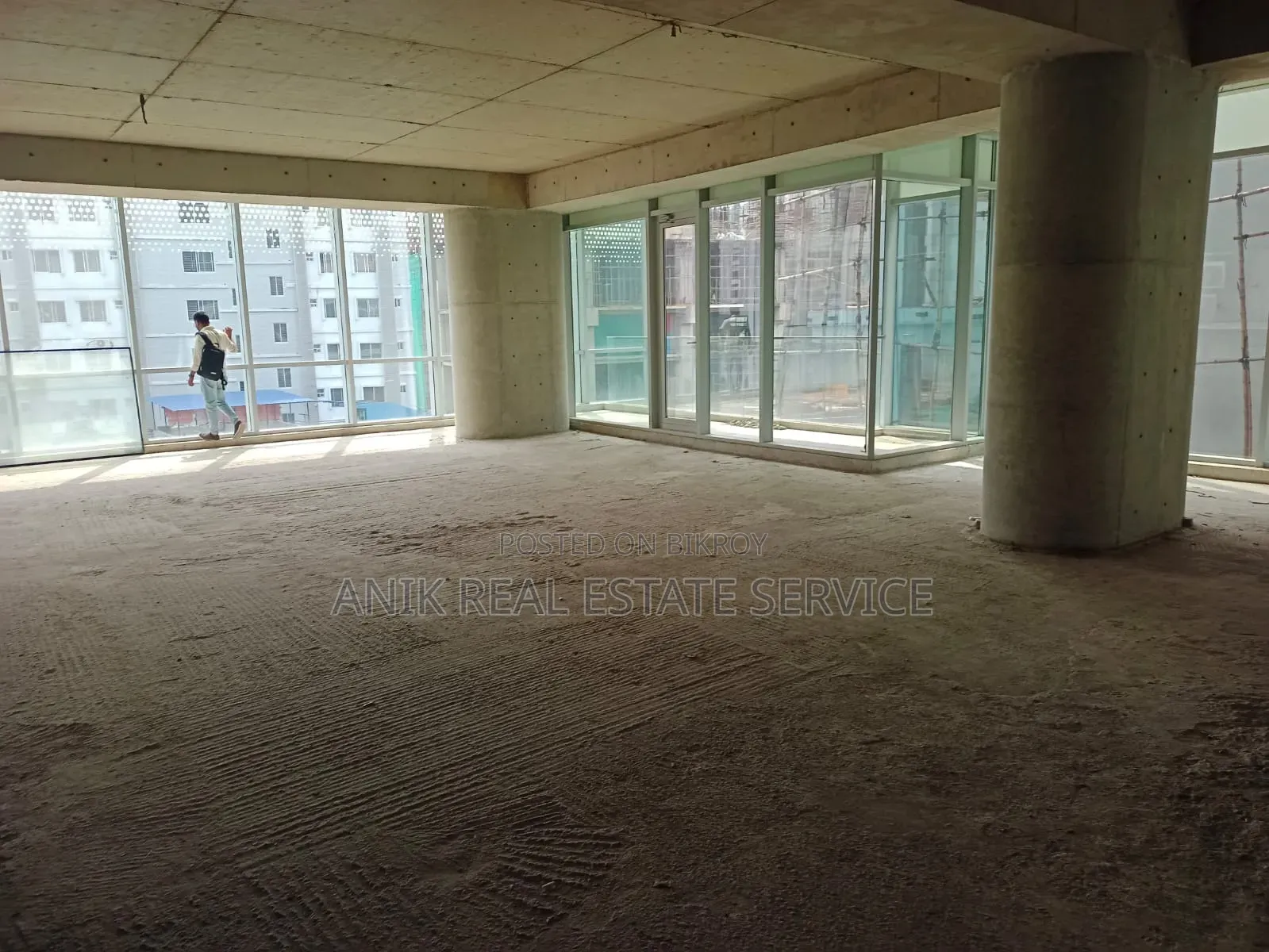 Commercial 3000 SFT Office Space Rent at Banani in Gulshan