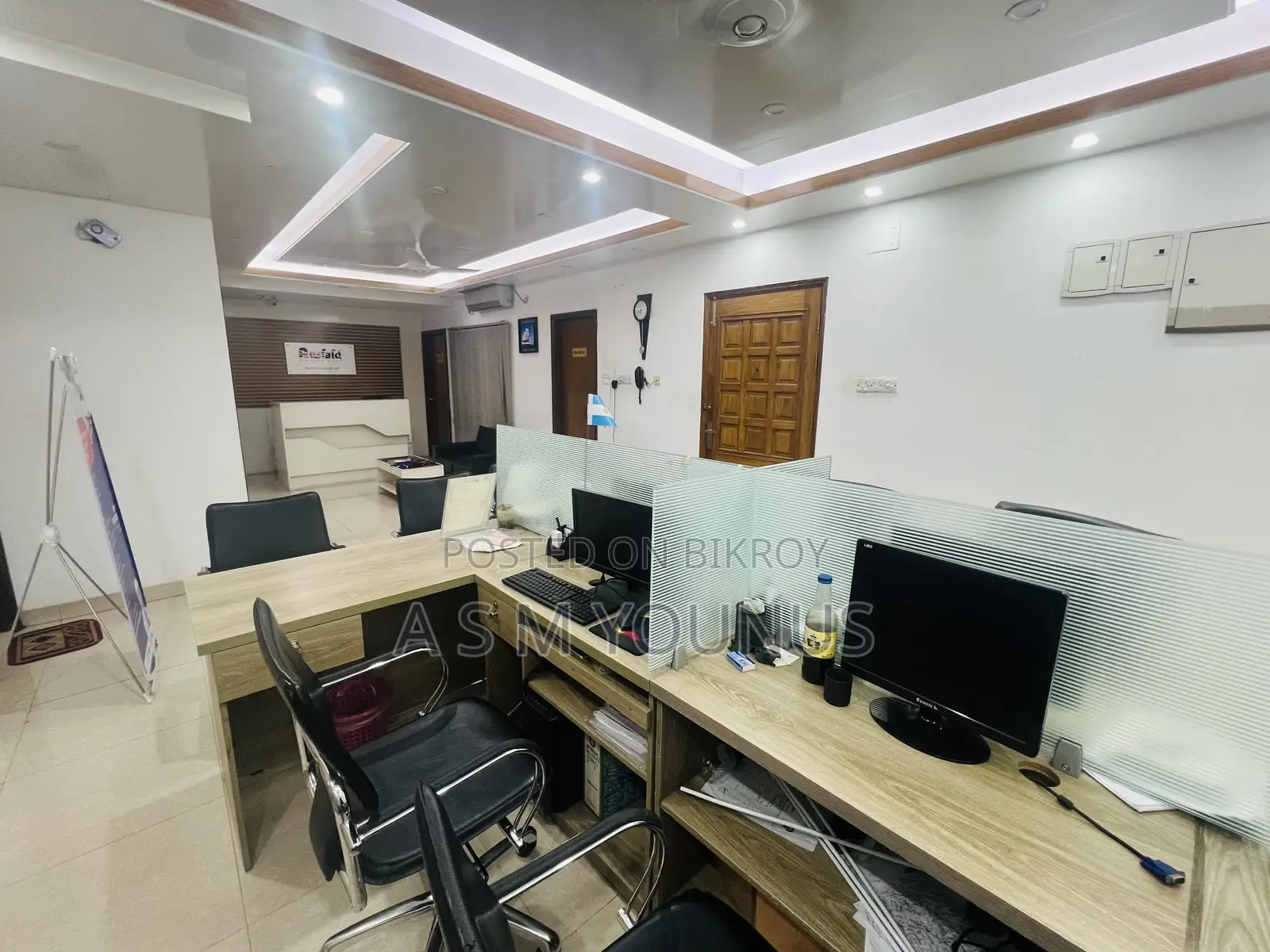 Office work station to be shared in Banani. in Banani