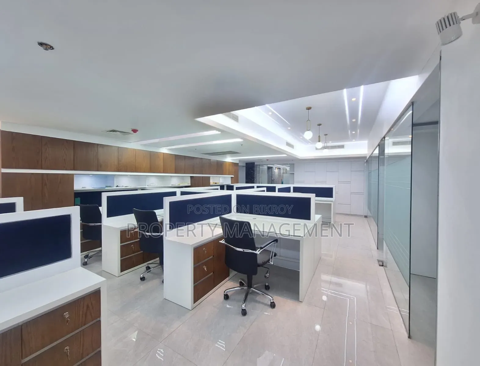 Fully Furnished Gulshan TV Gate Commercial Office Space New Building in Gulshan