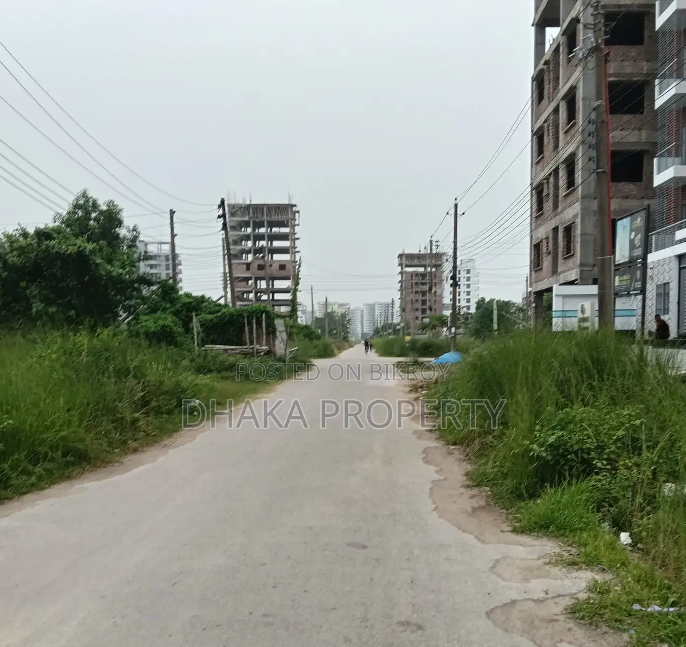 60ft 3 Katha Park View North at Sector-17/B in Uttara