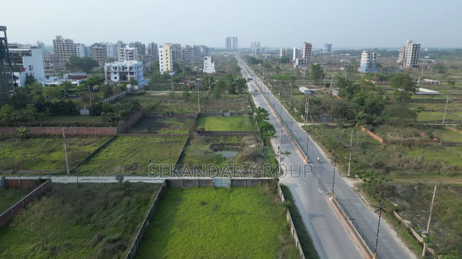 Close to Lake 5 Katha South Facing Plot at Block-N in Basundhara