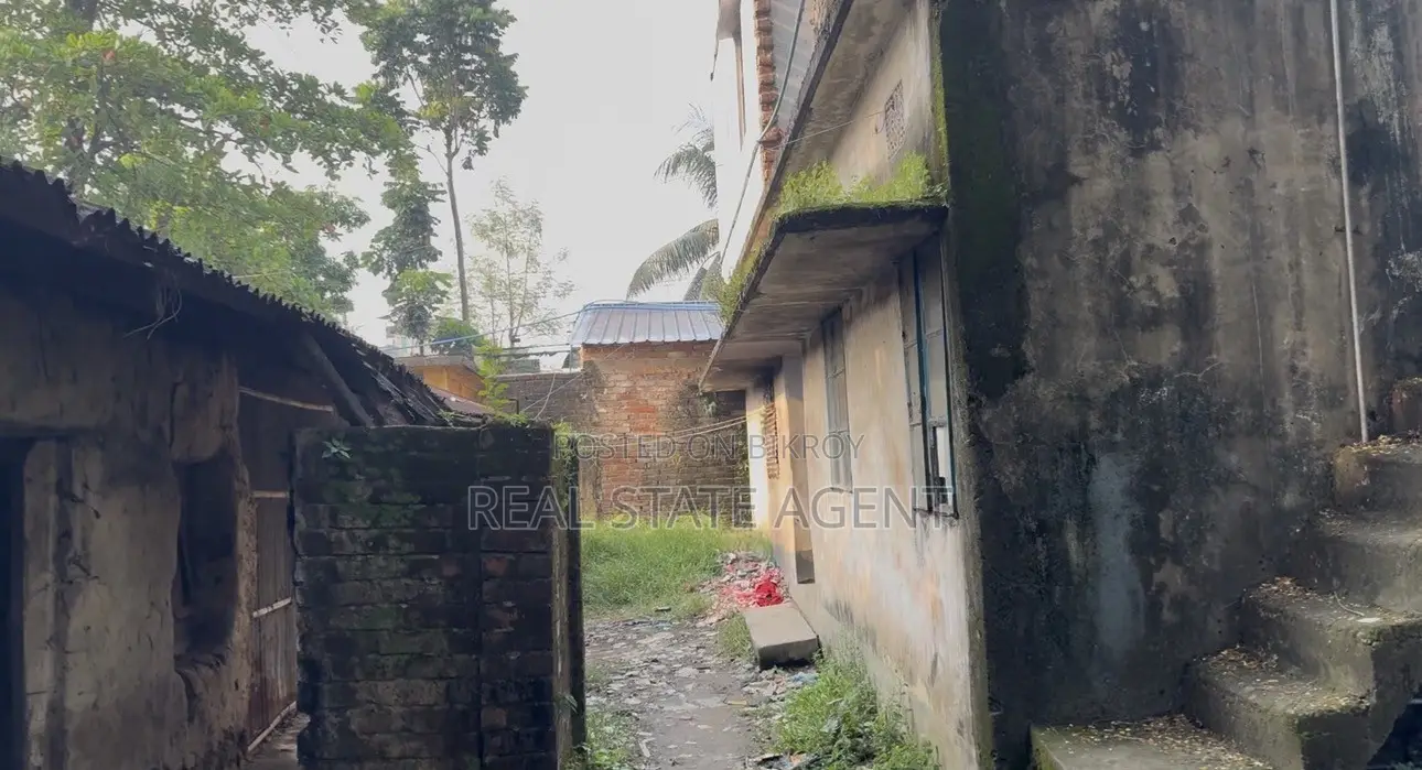2 Gonda 1 Kora Land for Sale Near Moyuri Club, Cornelhat in Cornelhat