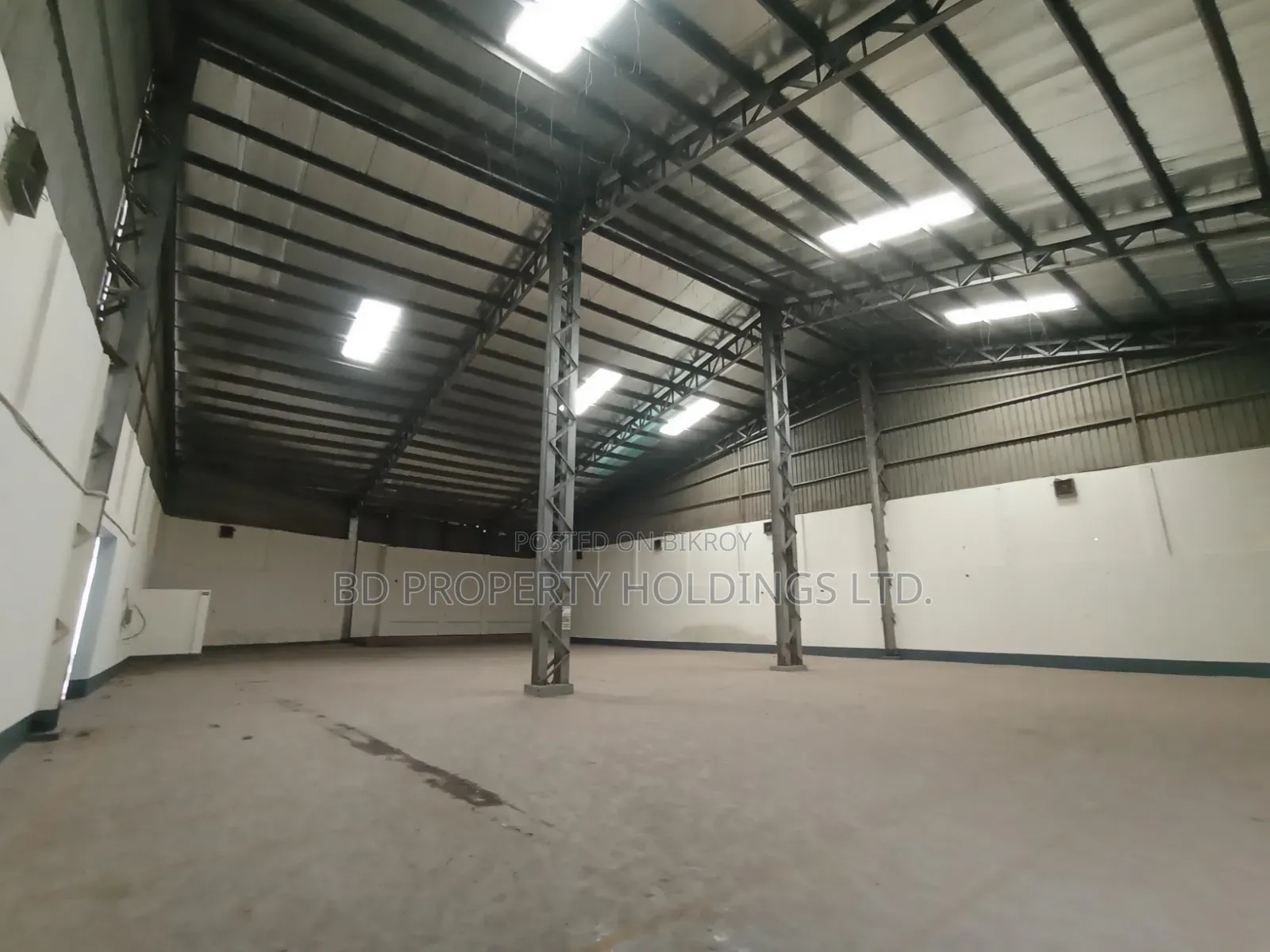 15000 Square Feet Warehouse for Rent in Tongi, Gazipur in Uttara