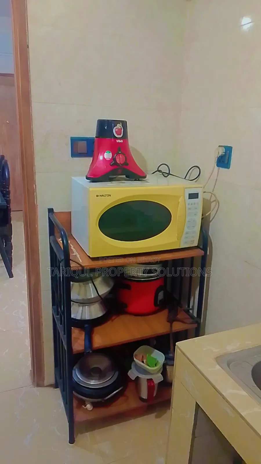Furnished 3 Bedroom Apartment in Tariqul Property, Banasree for rent in Banasree