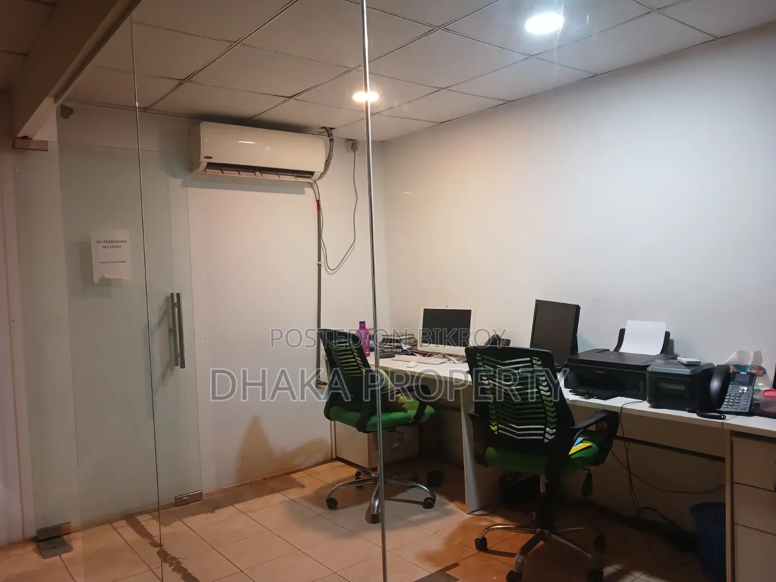 1000 Sq Ft Semi Furnish Office Rent at Gulshan Avenue in Gulshan