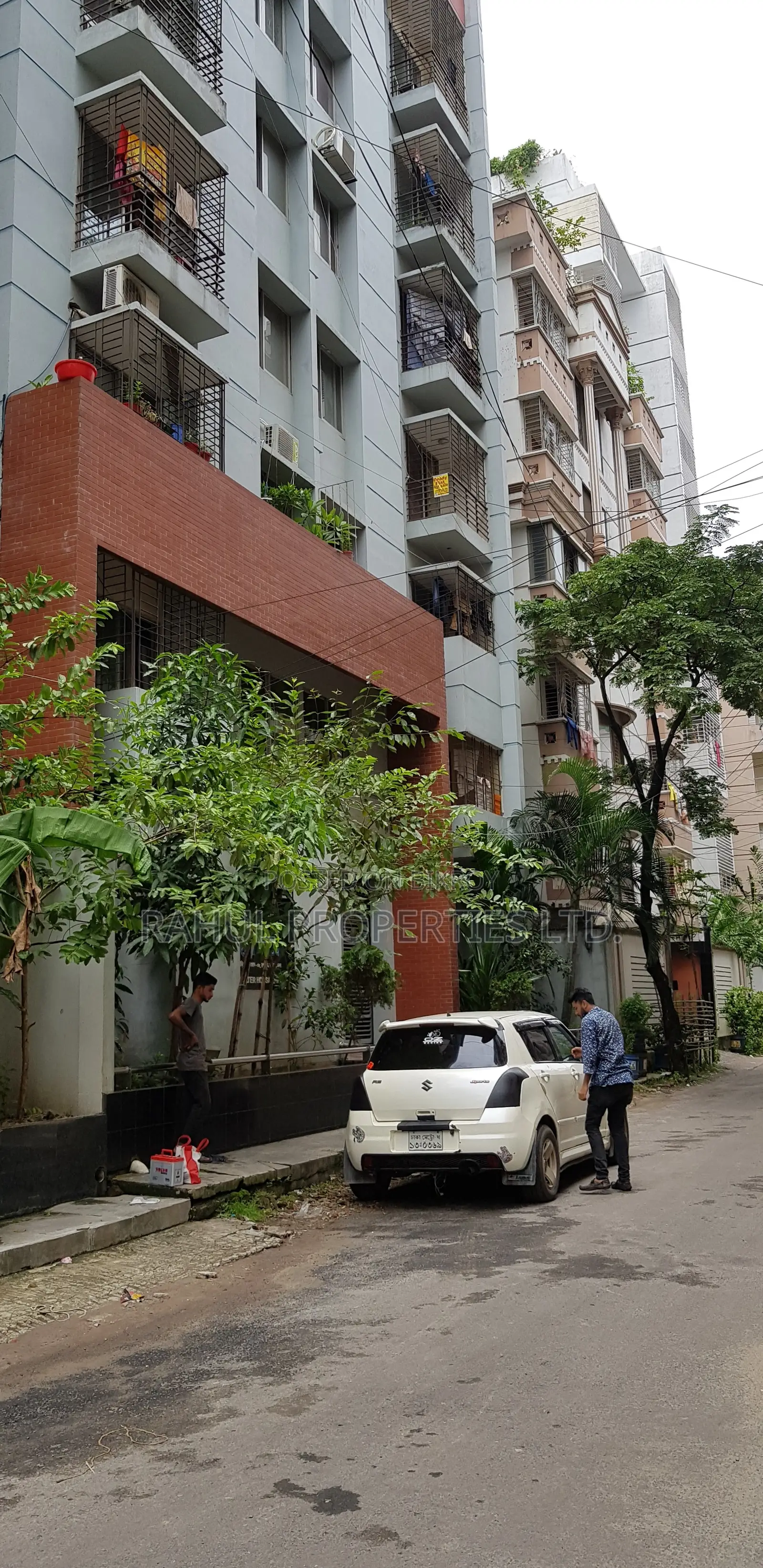 H-Block [South Face] Plot Sale in Bashundhara in Basundhara