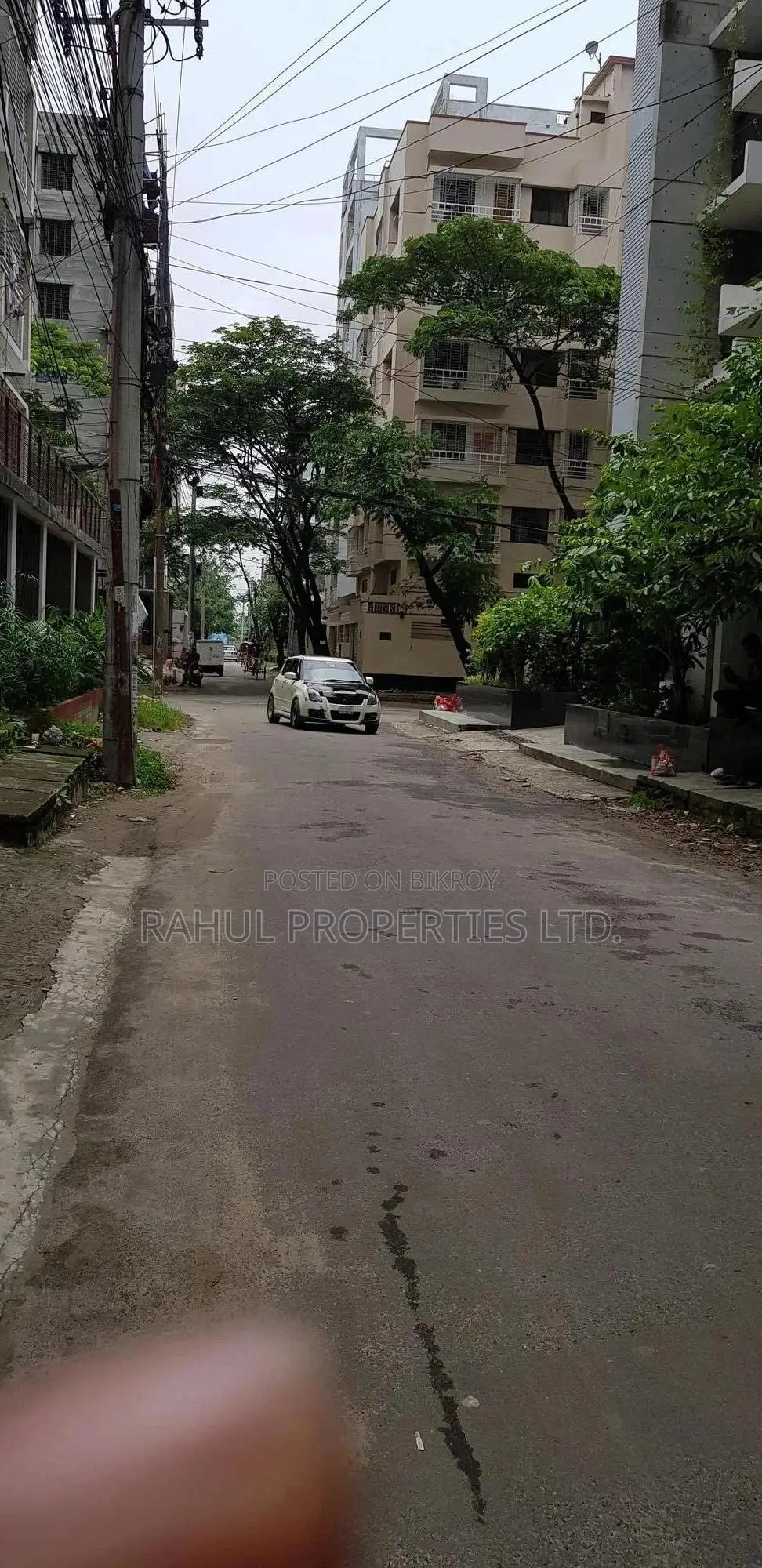 H-Block [South Face] Plot Sale in Bashundhara in Basundhara