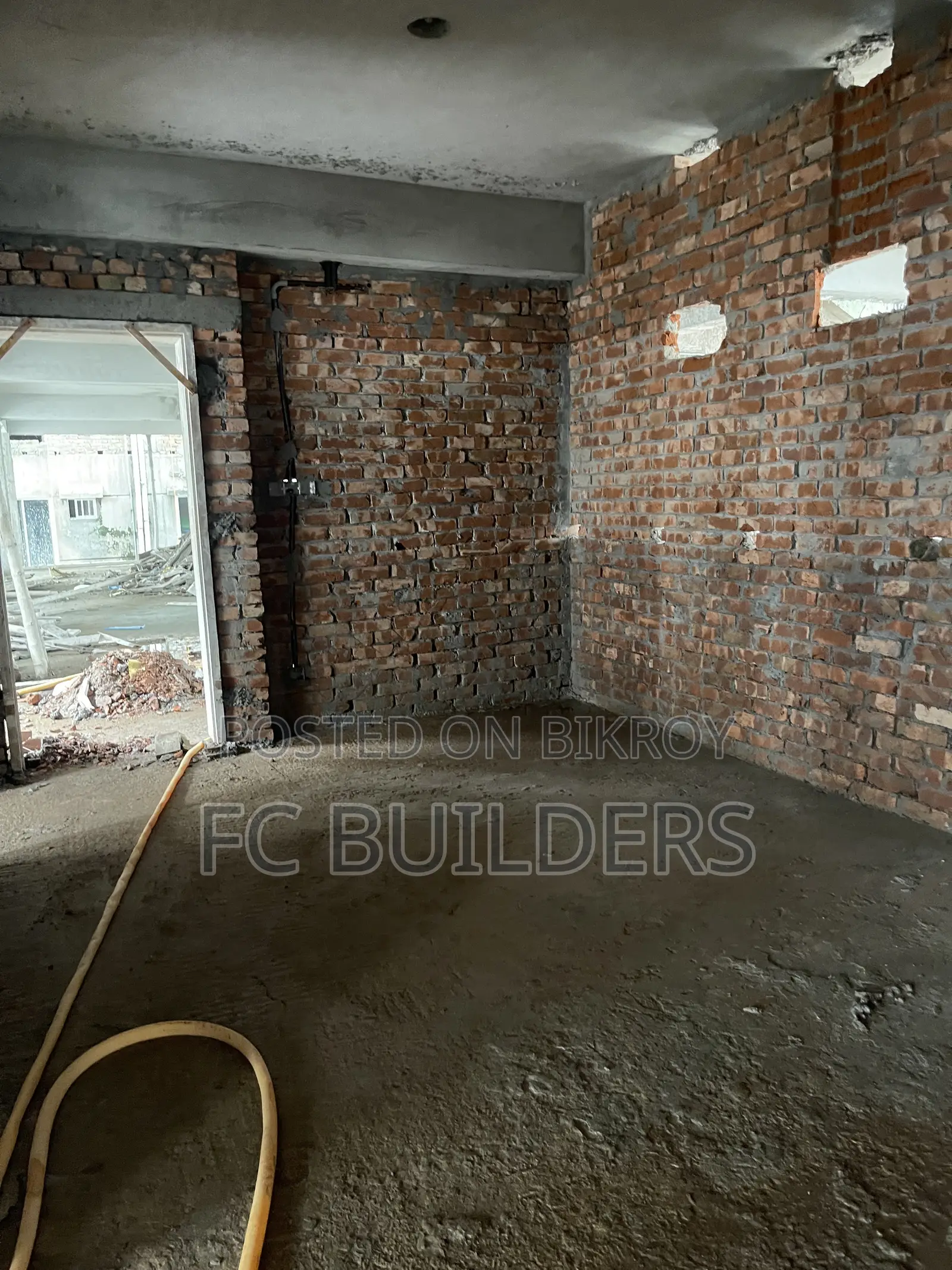 4-Bedroom Apartment in AK Rupshi Bangla, Uttara for sale in Uttara