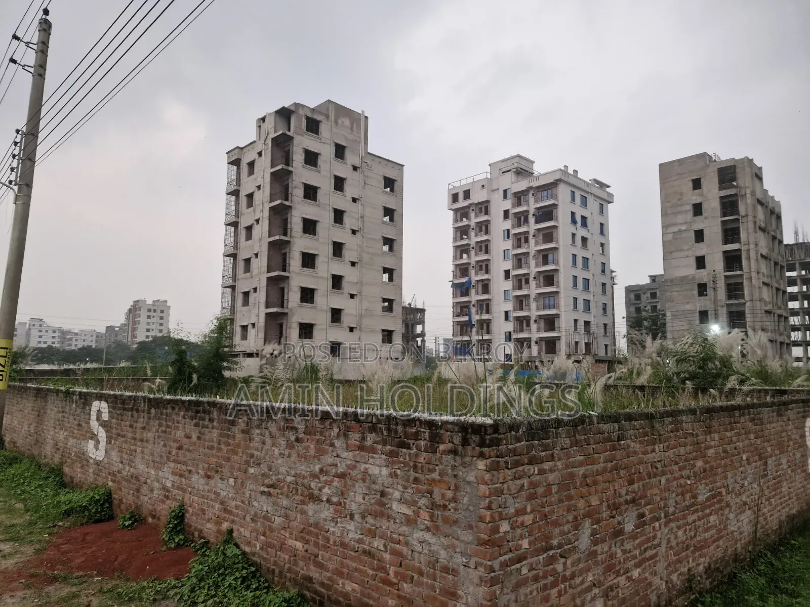 10.5 Katha South Facing Plot for Sale at Road 2 Sector 2 Block A Aftabnagar in Aftab Nagar