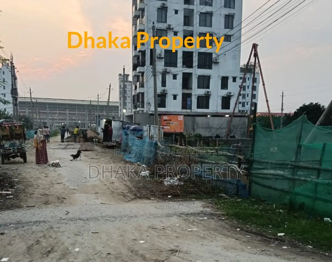 Metro Station 3 Katha Park East at Sector-15/B. in Uttara