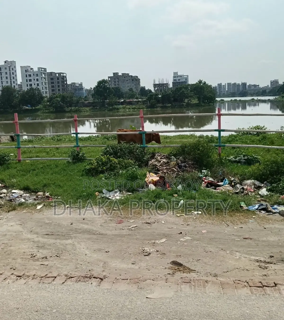 60ft Road 5 Katha Lake Facing Plot at Sector 15/A1 in Uttara