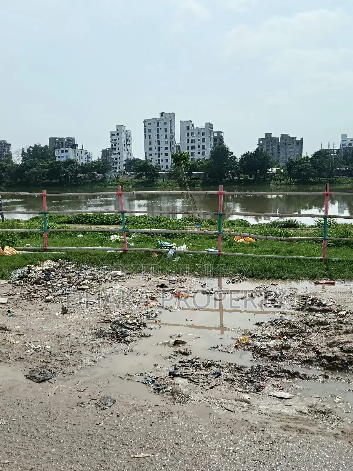 60ft Road 5 Katha Lake Facing Plot at Sector 15/A1 in Uttara