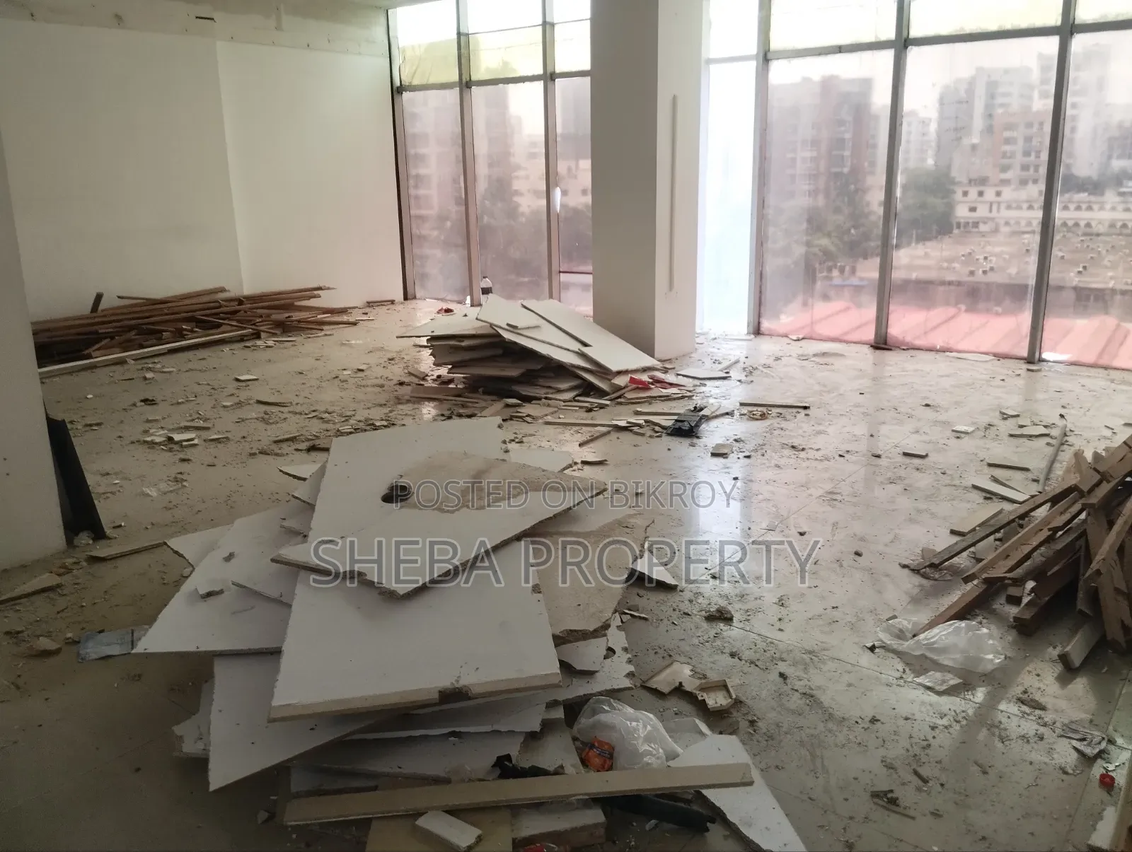 1500 SFT Commercial Office Space for Rent in Gulshan 1 Circle in Gulshan