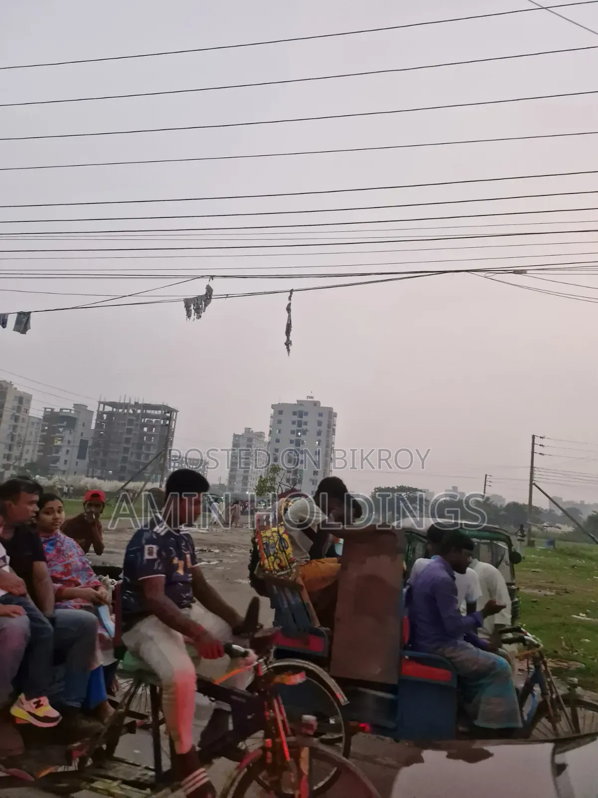 8 Katha Plot for Sale in Aftabnagar Block L Sector 5 Road 1 Facing South in Aftab Nagar