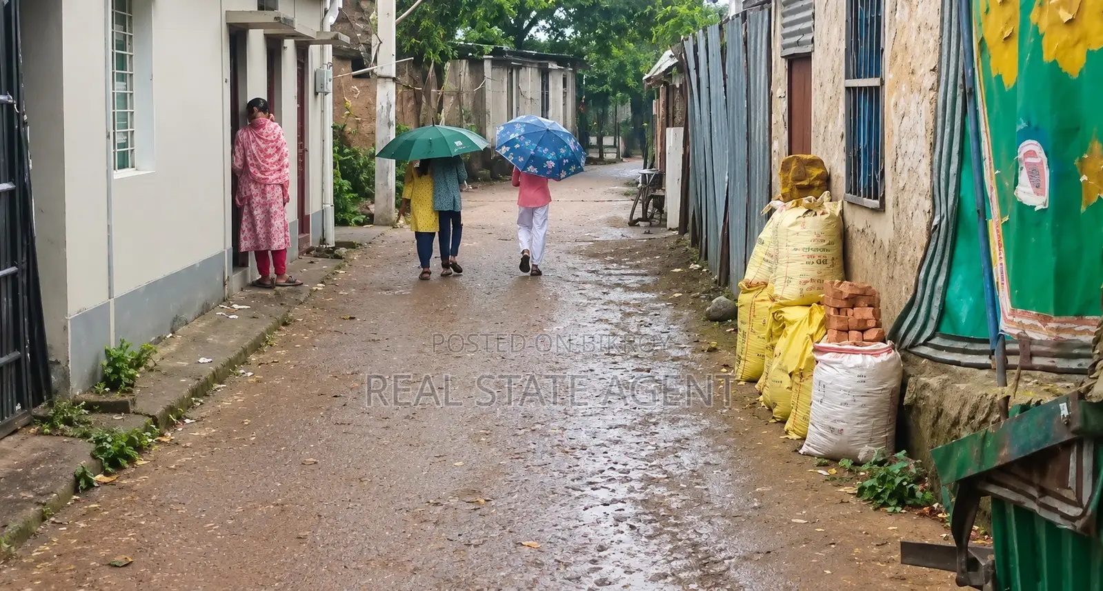 Land for sale notice 7.5 gonda. 1.9 million BDT per gonda. in Cornelhat