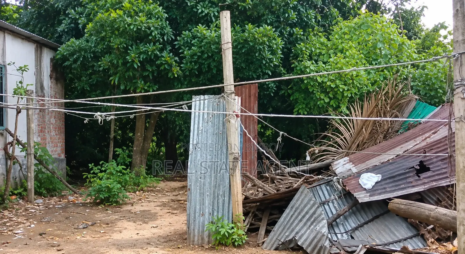 Land for sale notice 7.5 gonda. 1.9 million BDT per gonda. in Cornelhat