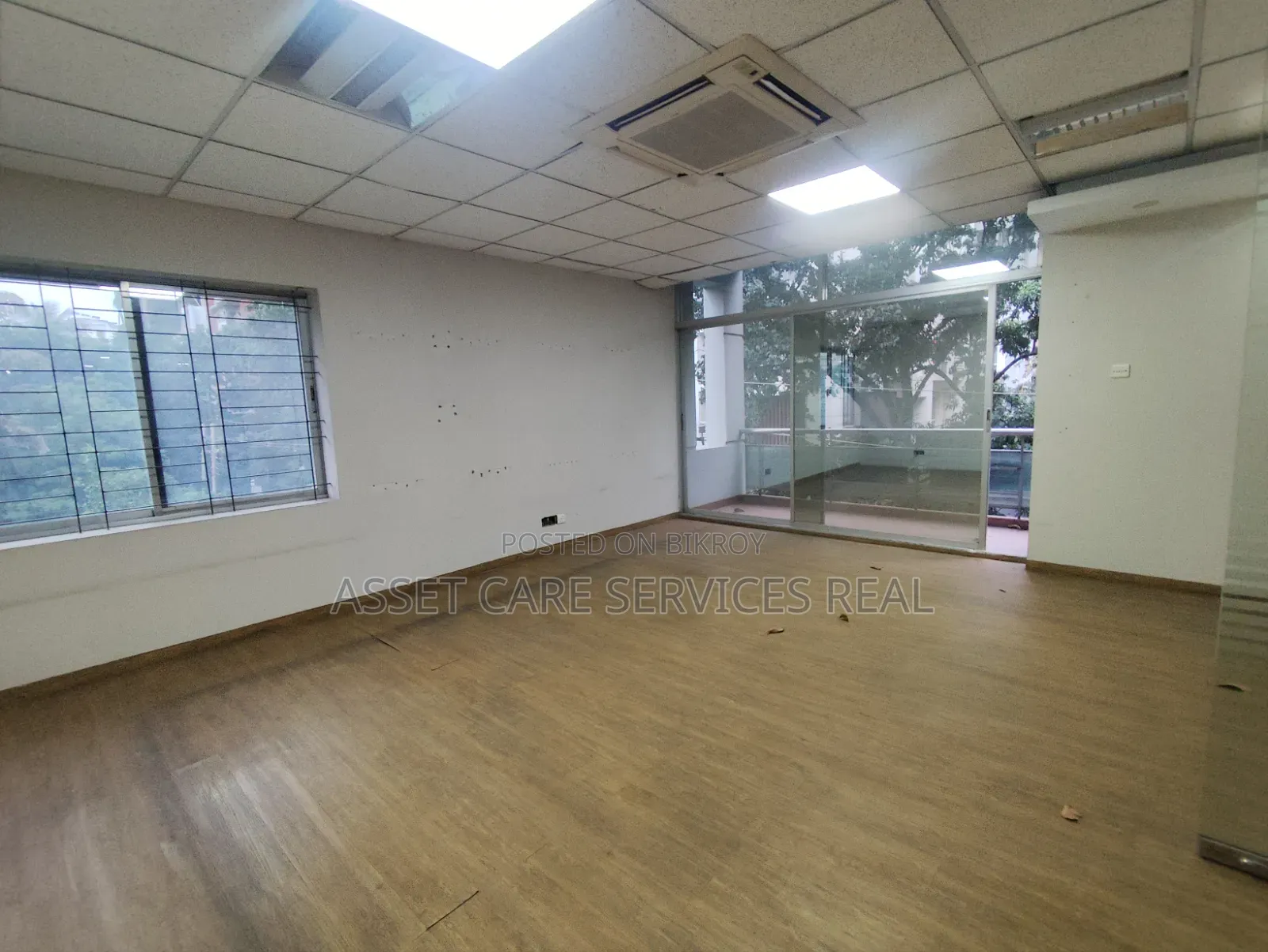 4121-SQFT 2-Unit Office Use 1st Floor Sale Banani in Banani