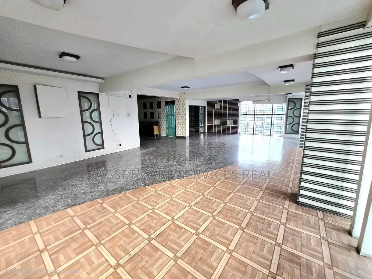 2850-Square-Feet Banani Road-11 Commercial Open Office Space Rent in Banani