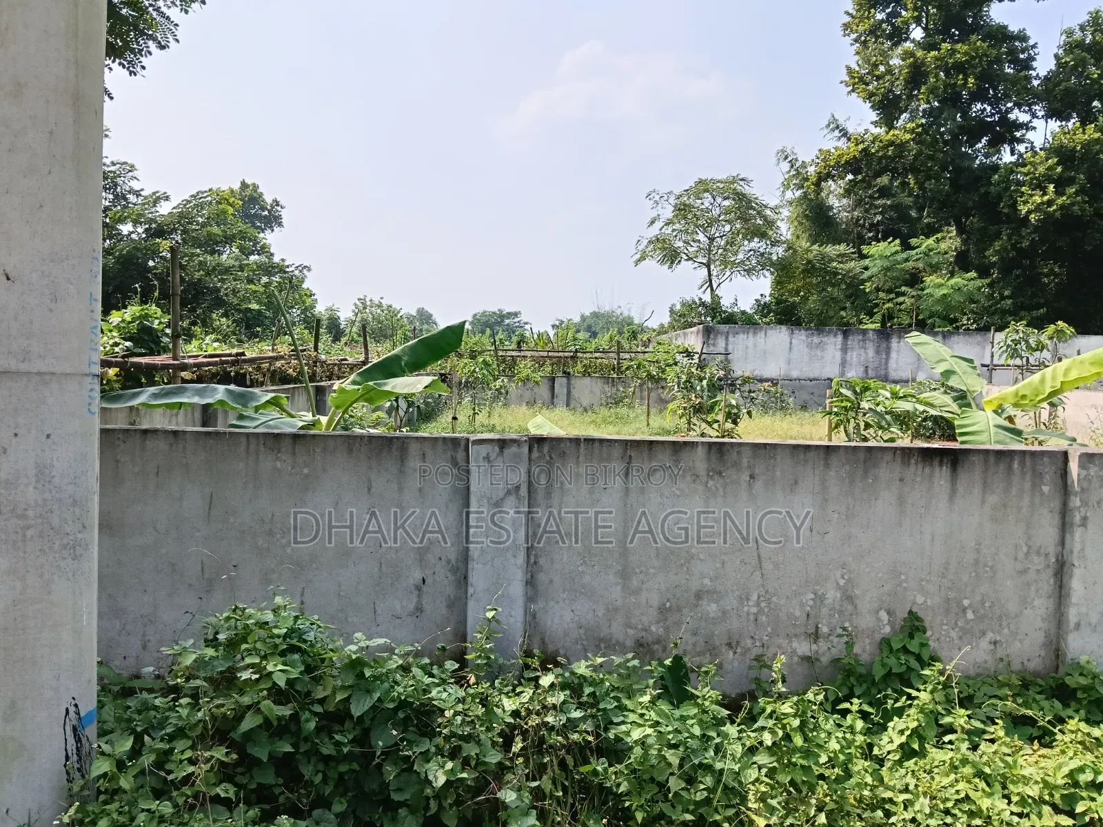 Sector 17B, 3 Katha, 60 Feet Road Field Facing in Uttara