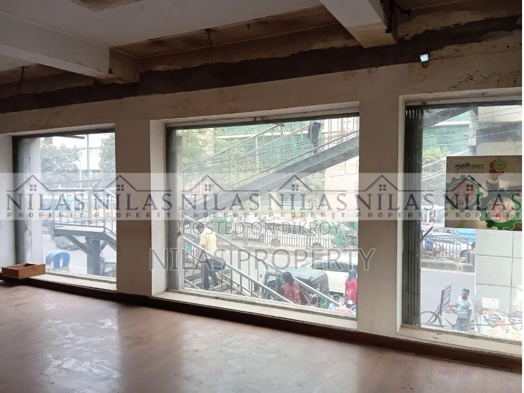 1st Floor Showroom/Office Space Ready for Rent in Banani in Banani