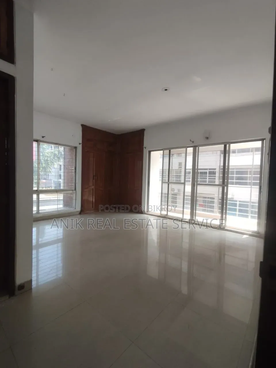 4 Bedroom Apartment in Anik Real Estate, Baridhara for Rent in Baridhara