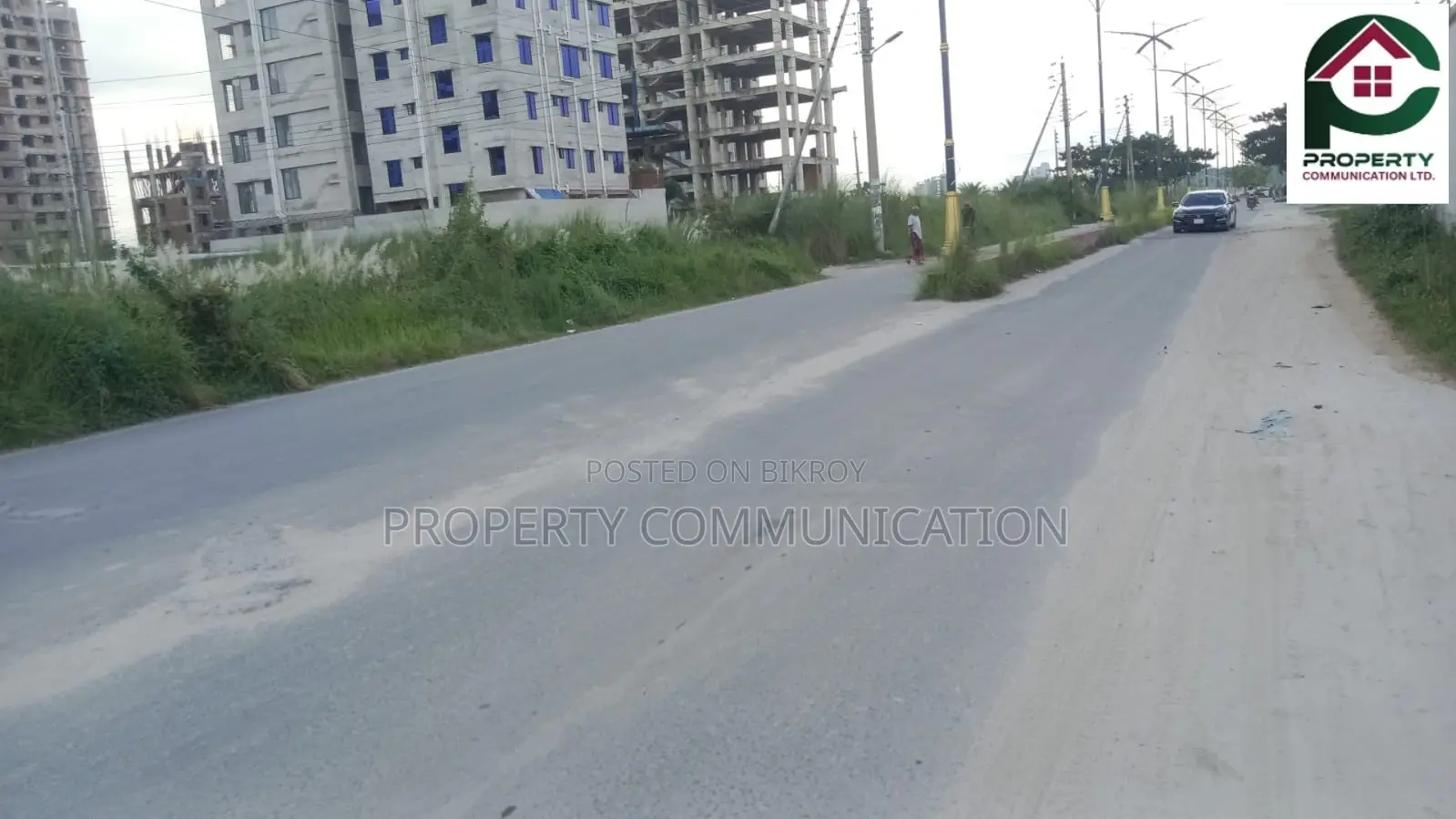 Exclusive- South-East Facing 5 Katha Plot at Basundhara, Block- L in Basundhara