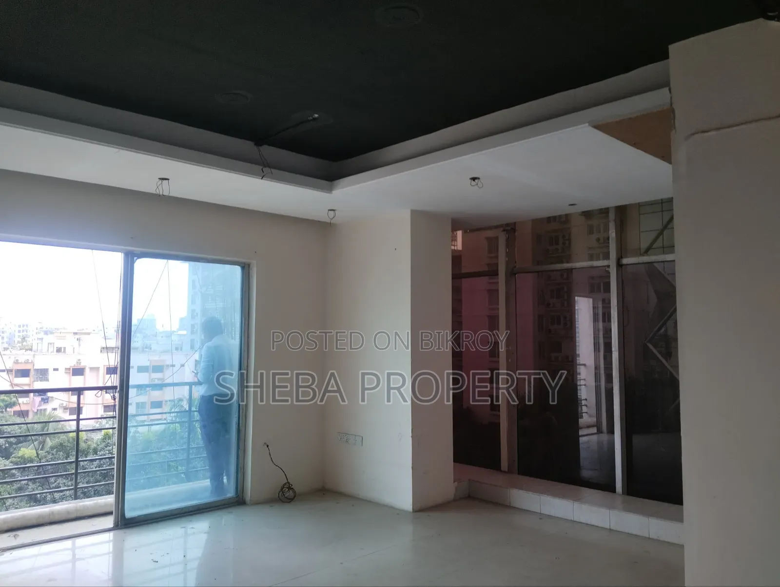 Commercial 1500 SFT Office Apartment for Rent in Gulshan 1 Avenue in Gulshan