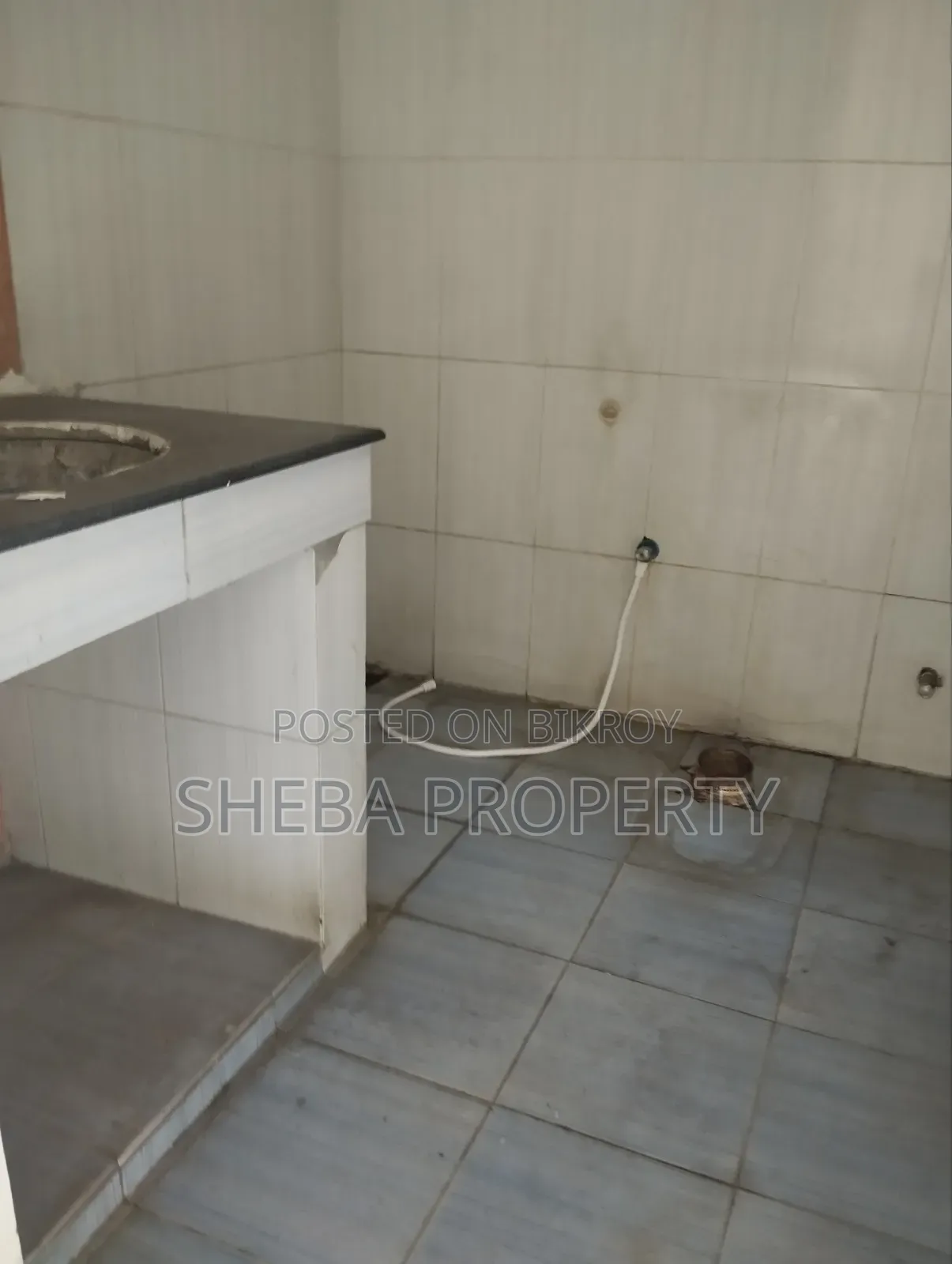 Commercial 1500 SFT Office Apartment for Rent in Gulshan 1 Avenue in Gulshan