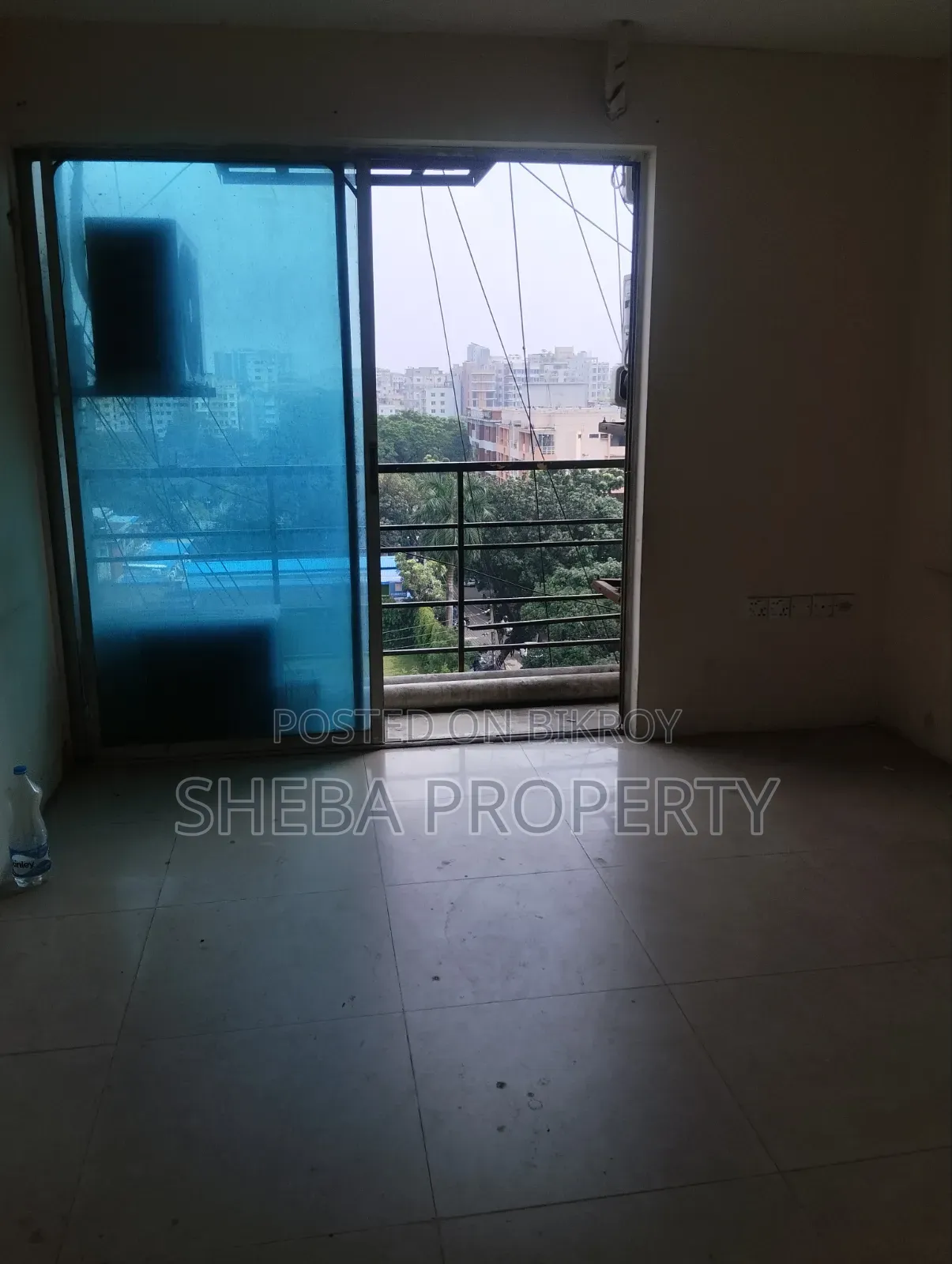 Commercial 1500 SFT Office Apartment for Rent in Gulshan 1 Avenue in Gulshan