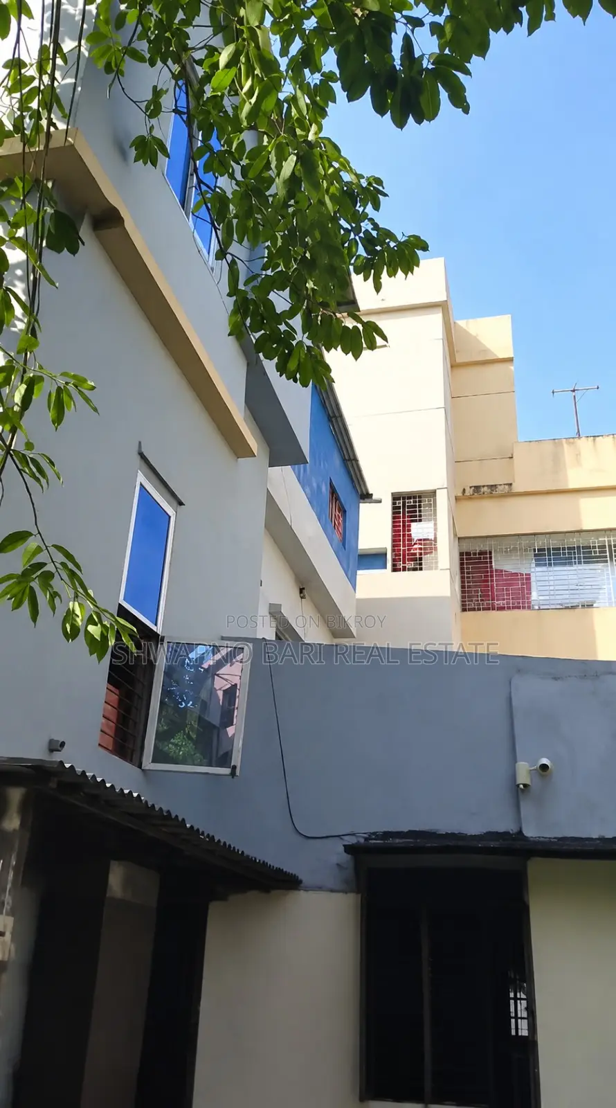 Furnished 8-bedroom House in Khulna Sadar for sale in Khulna Sadar