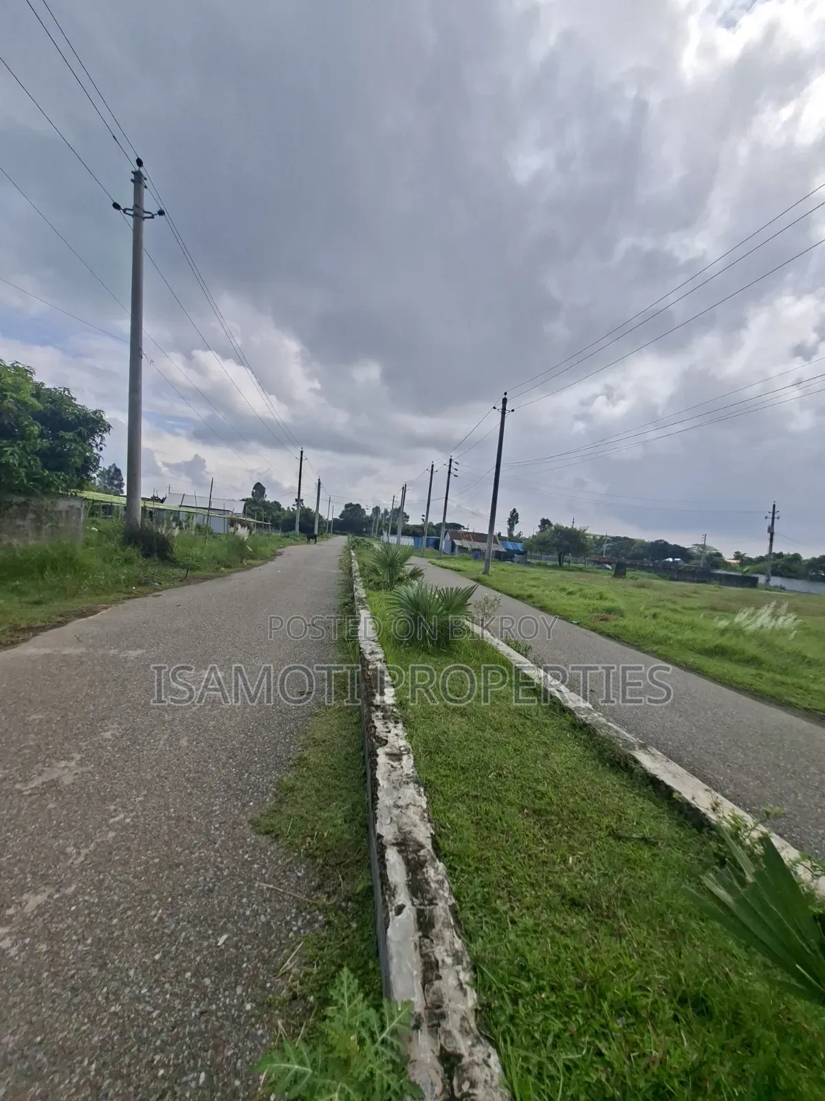 3+3=6 Katha Plot for sale facing south with 75 feet road in Purbachal