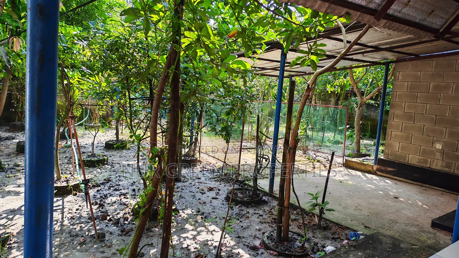 5 katha south-facing plot with a Bengali-style house built in Sector 8 for sale in Purbachal