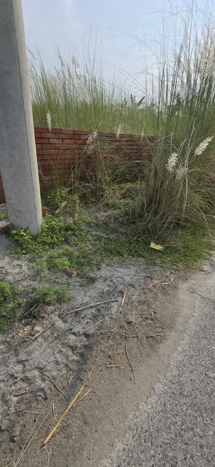 Sector -9, Road -302, South Facing Plot Sell in Purbachal