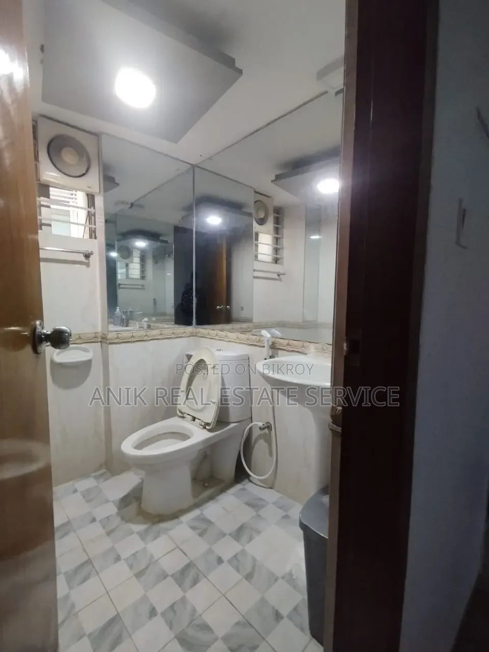 Commercial 2600 SFT Full Furnished Office Space Rent for Banani in Banani