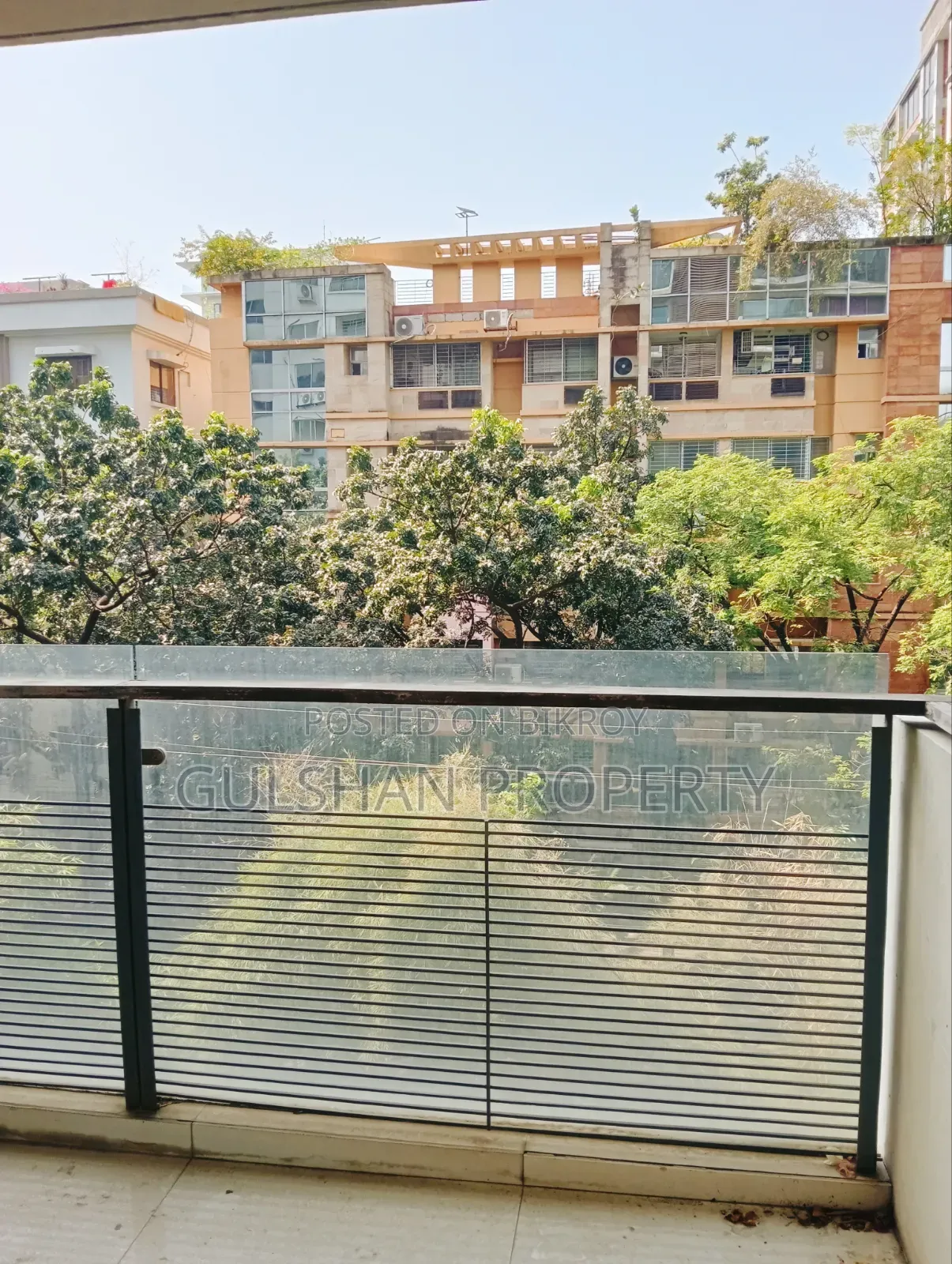 4-Bedroom Apartment in Gulshan North And for rent in Gulshan